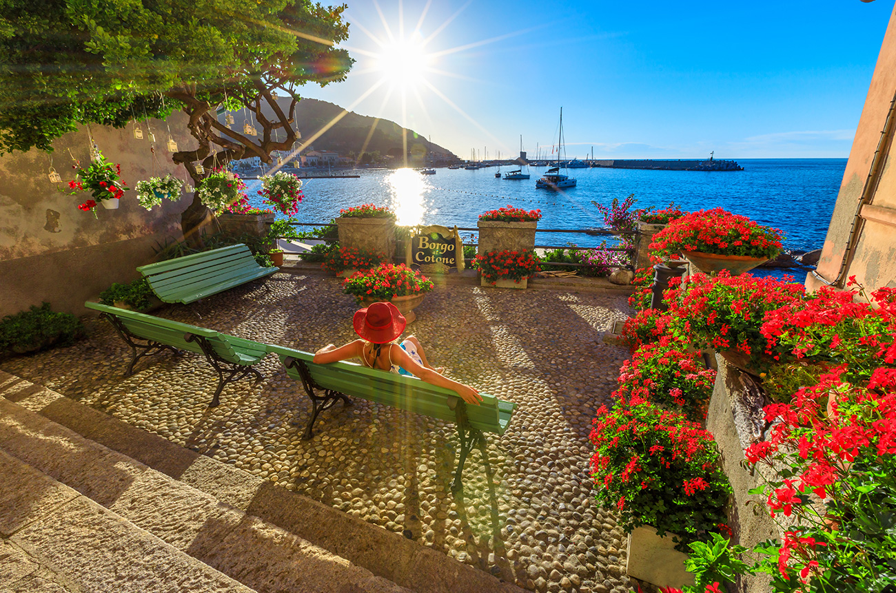 A seat at the elban table - BEYOND by Medov Group is your onboard concierge for discovering unforgettable, personalized excursions