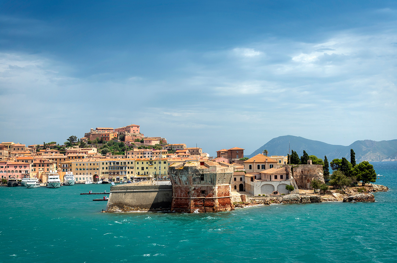 A seat at the elban table - BEYOND by Medov Group is your onboard concierge for discovering unforgettable, personalized excursions