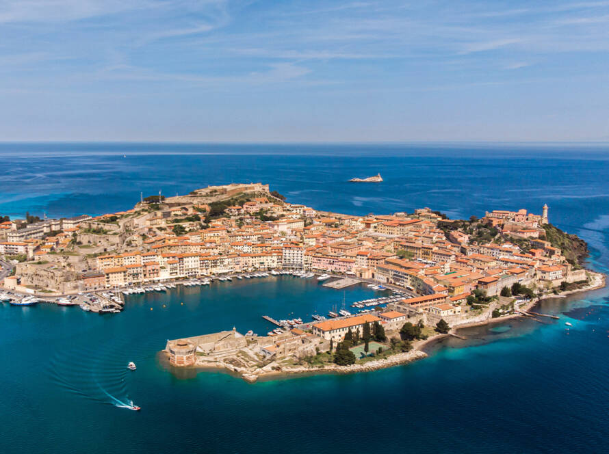 Elba in style - BEYOND by Medov Group is your onboard concierge for discovering unforgettable, personalized excursions
