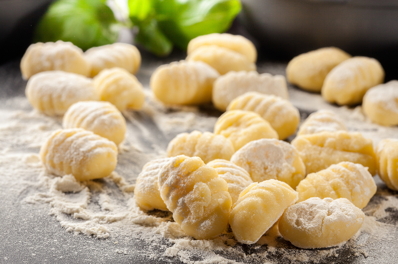 Cook like an italian Grandma - BEYOND by Medov Group is your onboard concierge for discovering unforgettable, personalized excursions