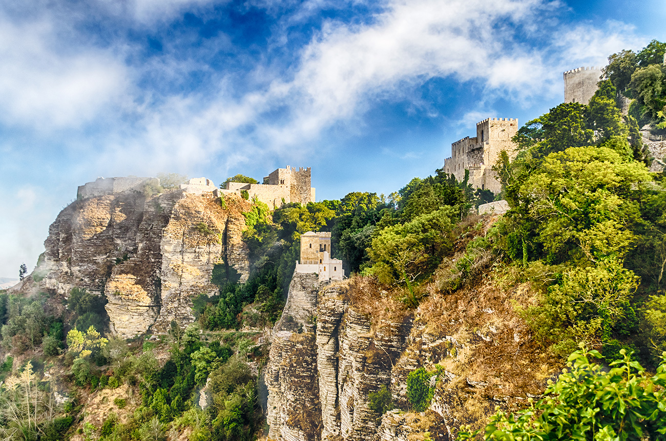 From sea to sky - BEYOND by Medov Group is your onboard concierge for discovering unforgettable, personalized excursions